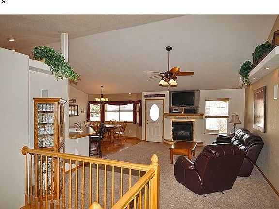 4th image of 108 Rock Bridge Dr