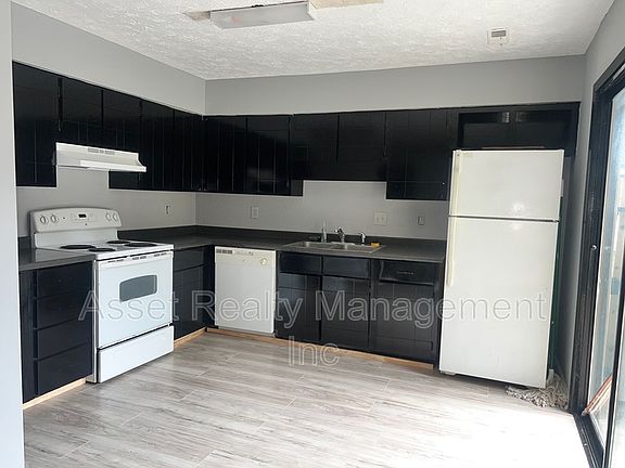 4th image of 9113 Woodpark Ln APT A