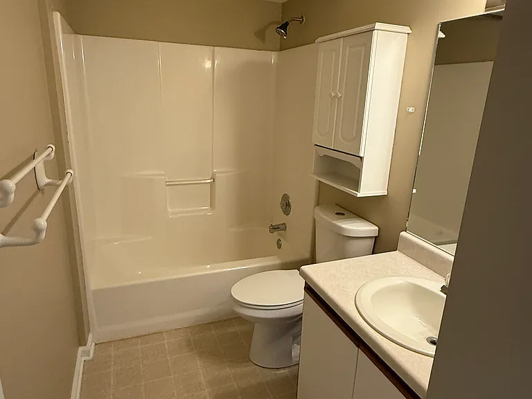 113 Riverview Ln — Photo 2