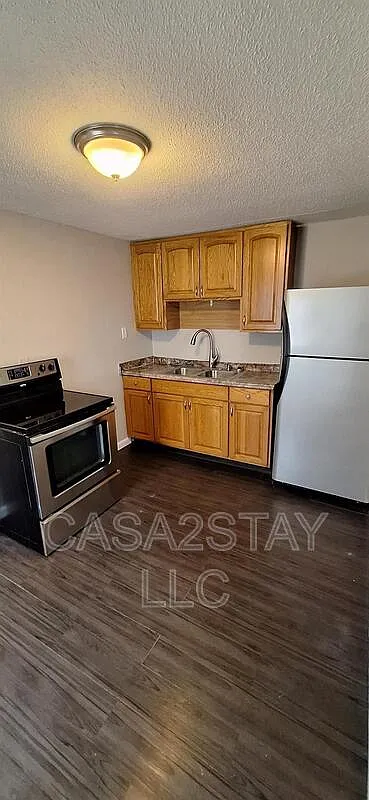 1404 S Wilson Rd — Photo 4
