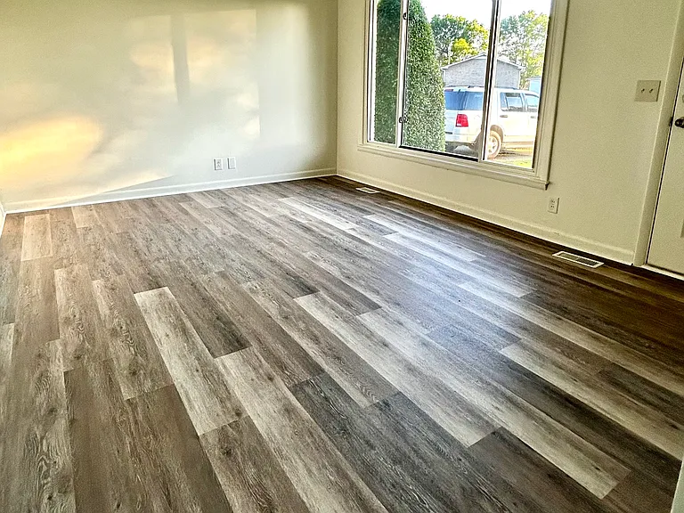 812 Perry Dr — Photo 5