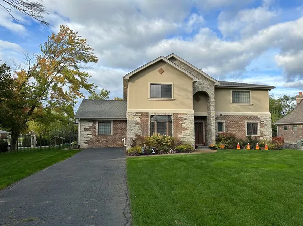 108 N Pkwy, Prospect Heights, IL 60070