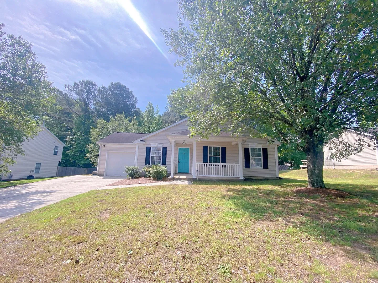 Amazing 3 bedroom ranch style home — Photo 2