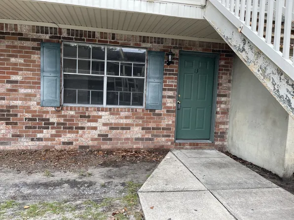 215 Darsey Rd APT 13, Hinesville, GA 31313