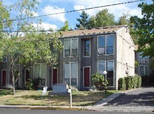 1026 Henry St APT 7, Ashland, OR