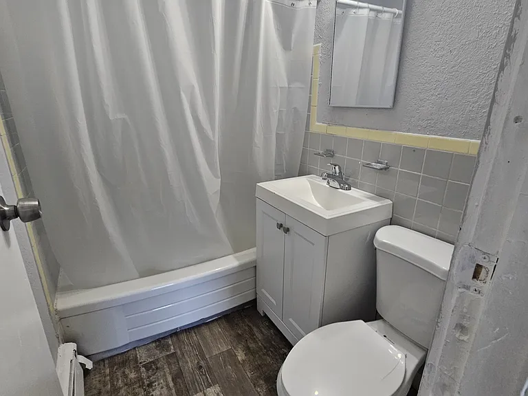 1666 Clinton St #12 — Photo 11