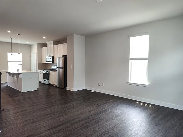 1105 Newell Towns Ln — Photo 6