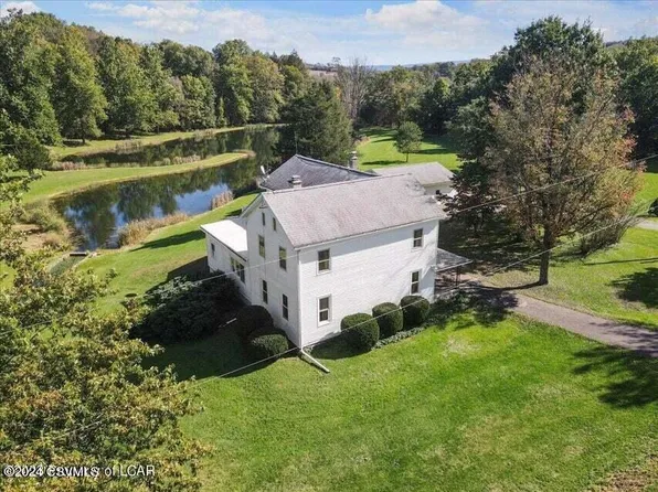 5 Schoolhouse Rd, Bloomsburg, PA 17815