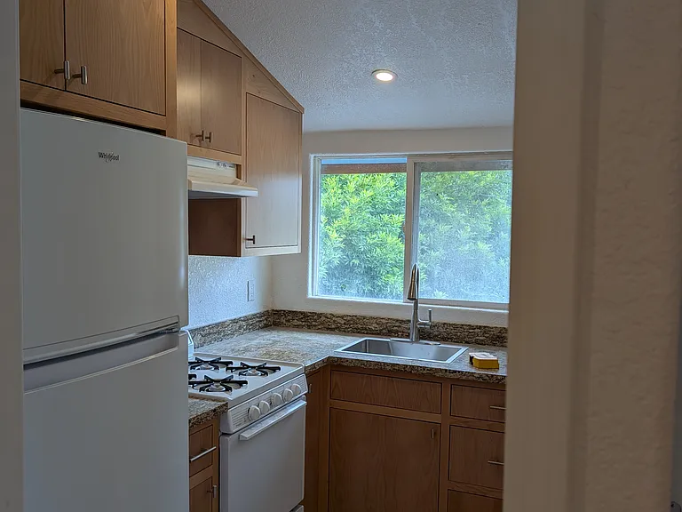 2735 Soquel Ave #6 — Photo 6