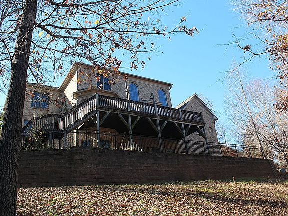 3rd image of 2215 River Chase Dr