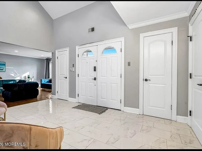 28 Musket Ln — Photo 5