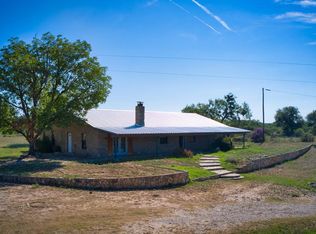 426 London Oaks Rd, London, TX 76854