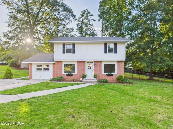 752 Forest Lake Dr S, Macon, GA 31210