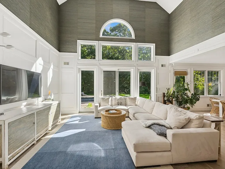 28 Turtle Pond Rd — Photo 12