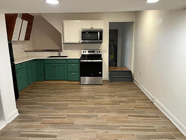 1st image of 421 W Grange Ave #Basement