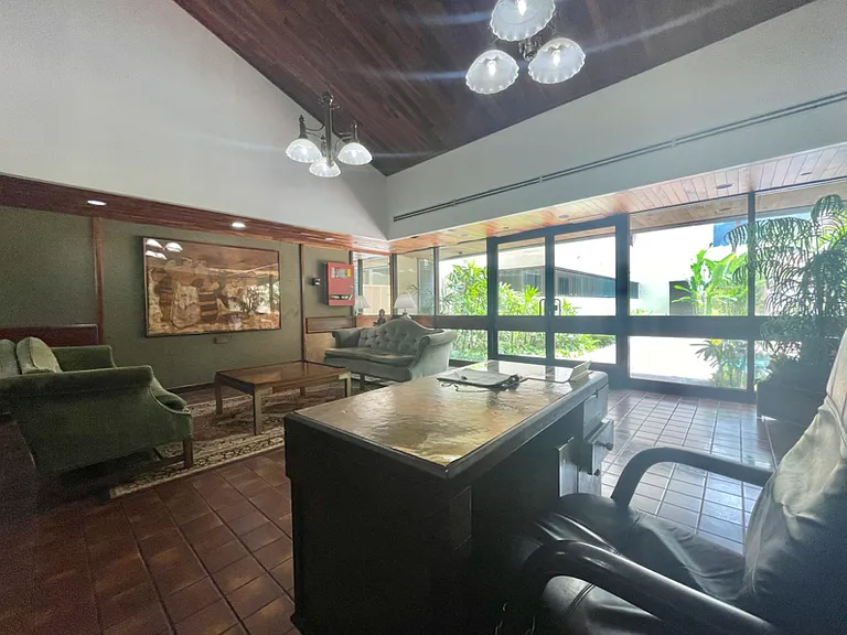 555 Hahaione St #1E-1 — Photo 22