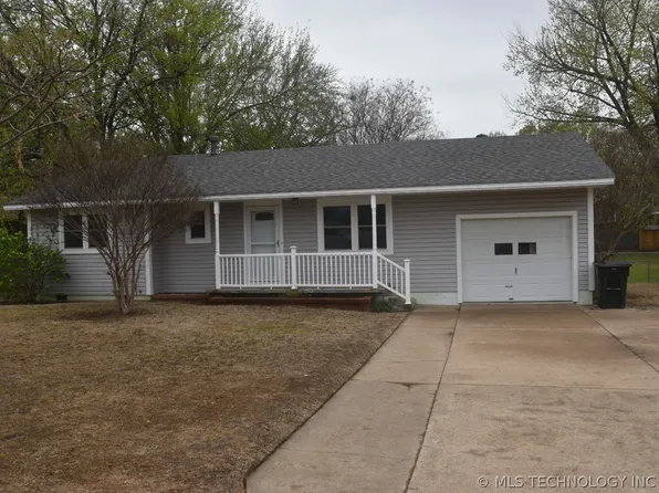 915 N 9th Ave, Durant, OK 74701