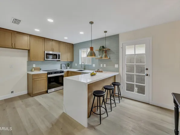 434 E ROYAL PALMS Drive, Mesa, AZ 85203