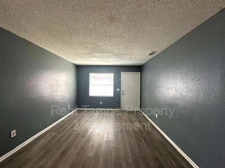8304 N Mulberry St — Photo 33