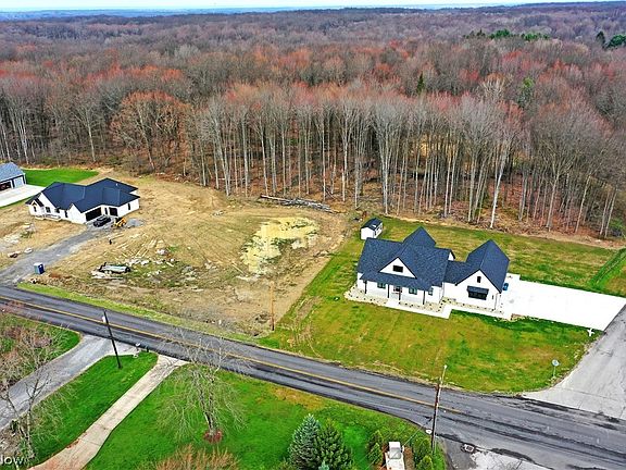 3rd image of King Graves Rd NE