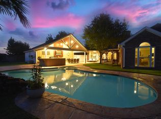 5022 Berkshire Ct, Sugar Land, TX 77479