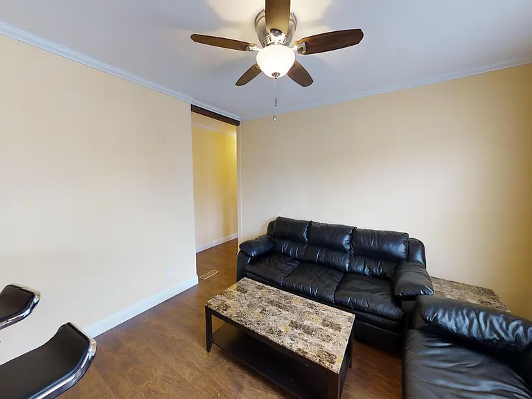 1126 E Colvin St — Photo 4