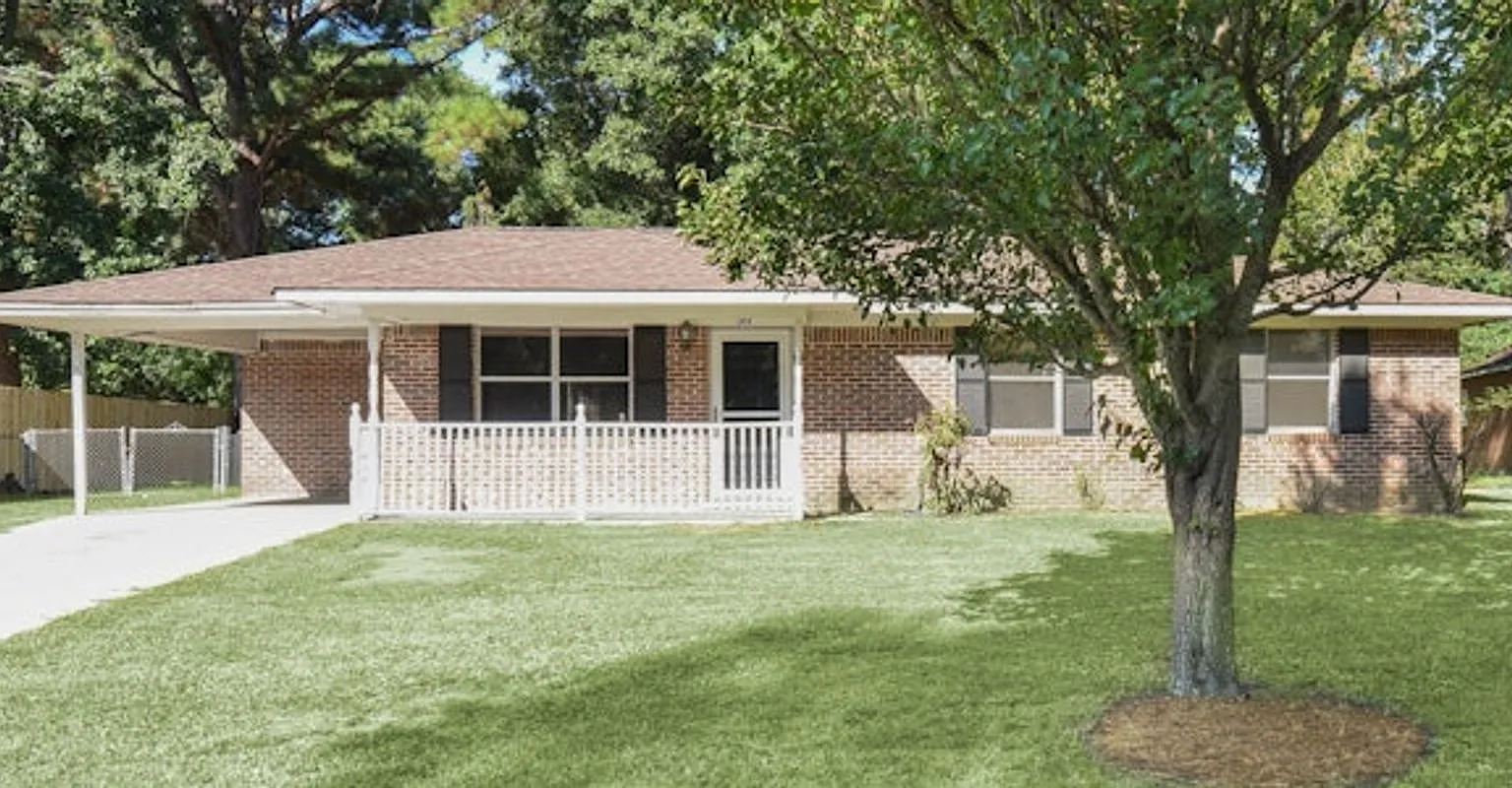 Pet Friendly - Fully Fenced in Yard with Two Storage Buildings — Photo 2