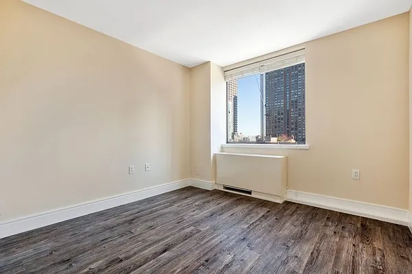 Rented by Mirador Real Estate | media 39