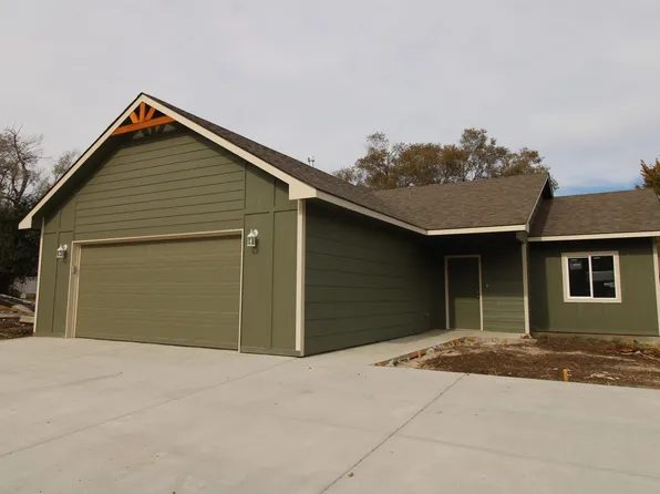 514 W 8th Ave, El Dorado, KS 67042