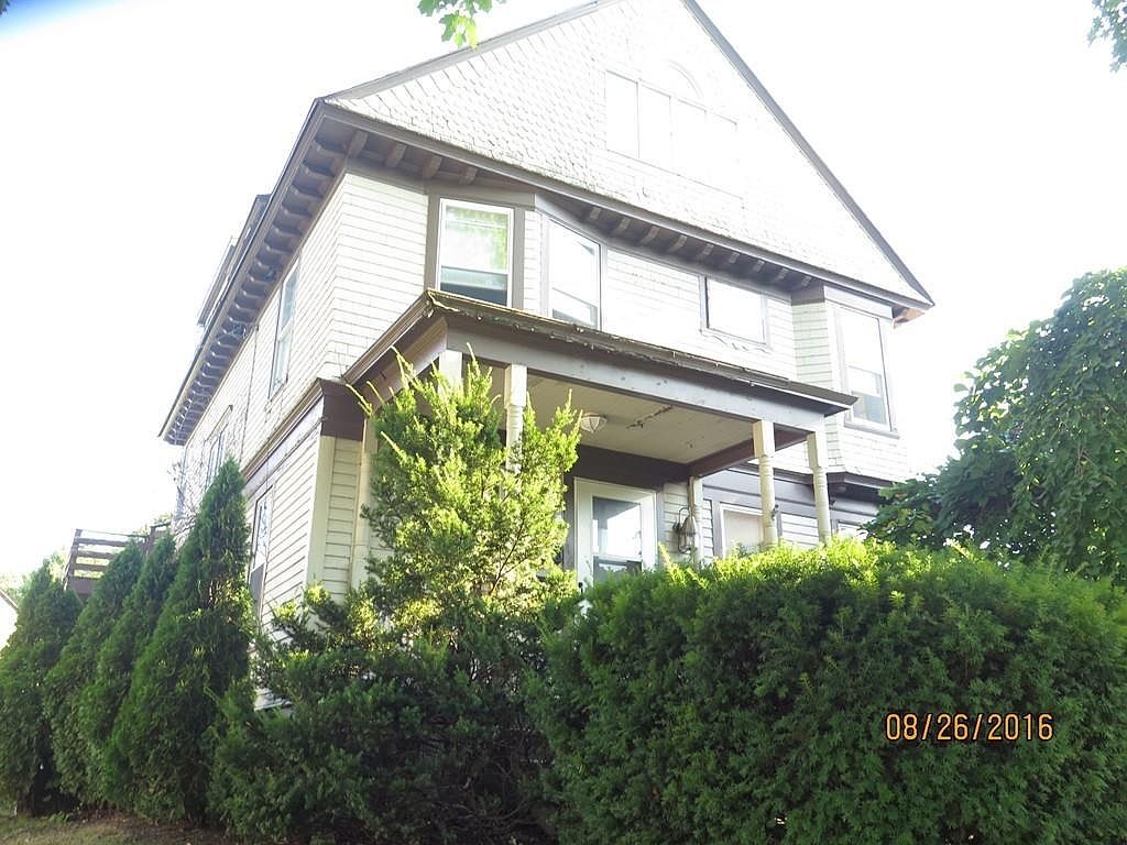 146 June St, Worcester, MA 01602 Zillow