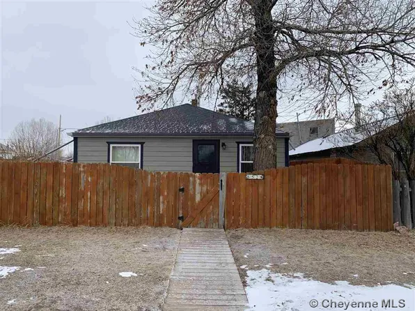 857 N Cedar St, Laramie, WY 82072