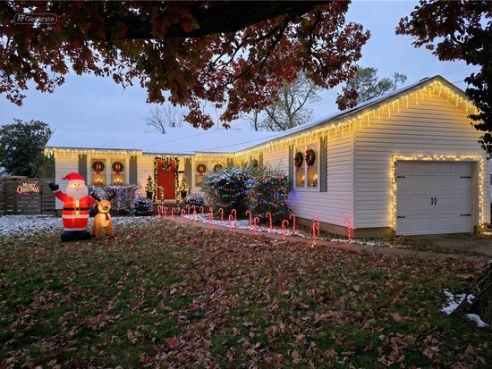 813 NW A St, Bentonville, AR 72712