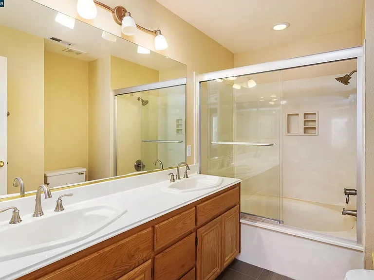 135 Coralflower Ln — Photo 28