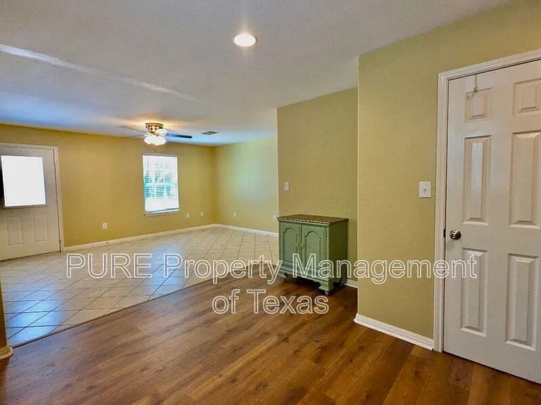 1623 Breezy Cv — Photo 9