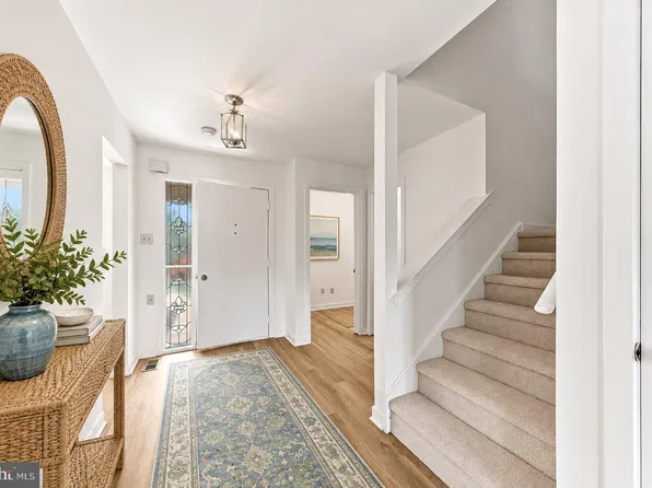 301 Devon Ln, West Chester, PA 19380