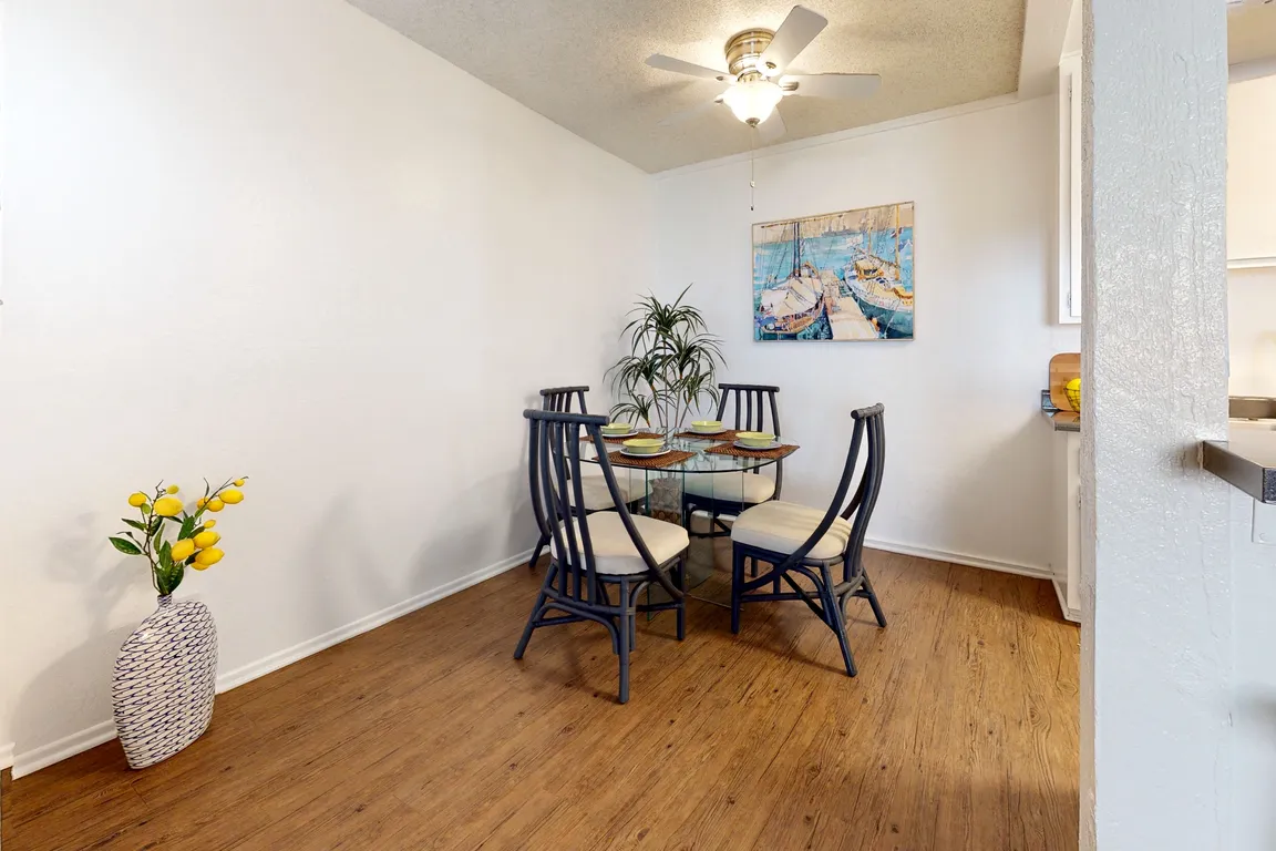Newport Village Apartments | Costa Mesa, CA | Dining Room