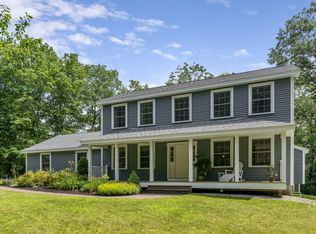 573 Blackstrap Rd, Falmouth, ME 04105