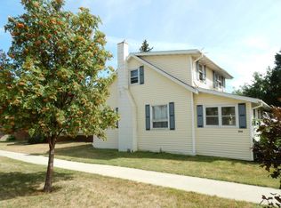 206 Collins Ave, Mandan, ND 58554