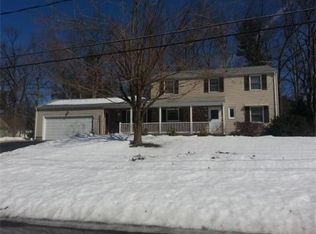 245 Kenmore Dr, Longmeadow, MA 01106