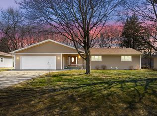 8911 Newhouse St, Portage, MI 49024