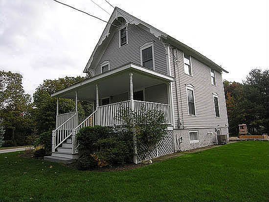 2nd image of 42 Tewksbury St