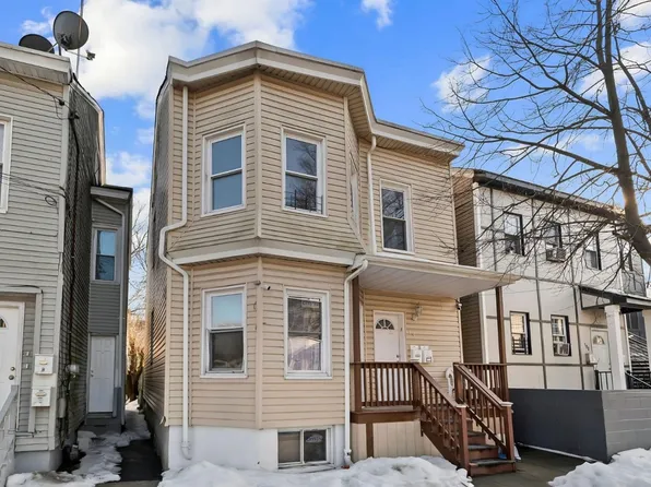 190 N 1St St, Paterson City, NJ 07522