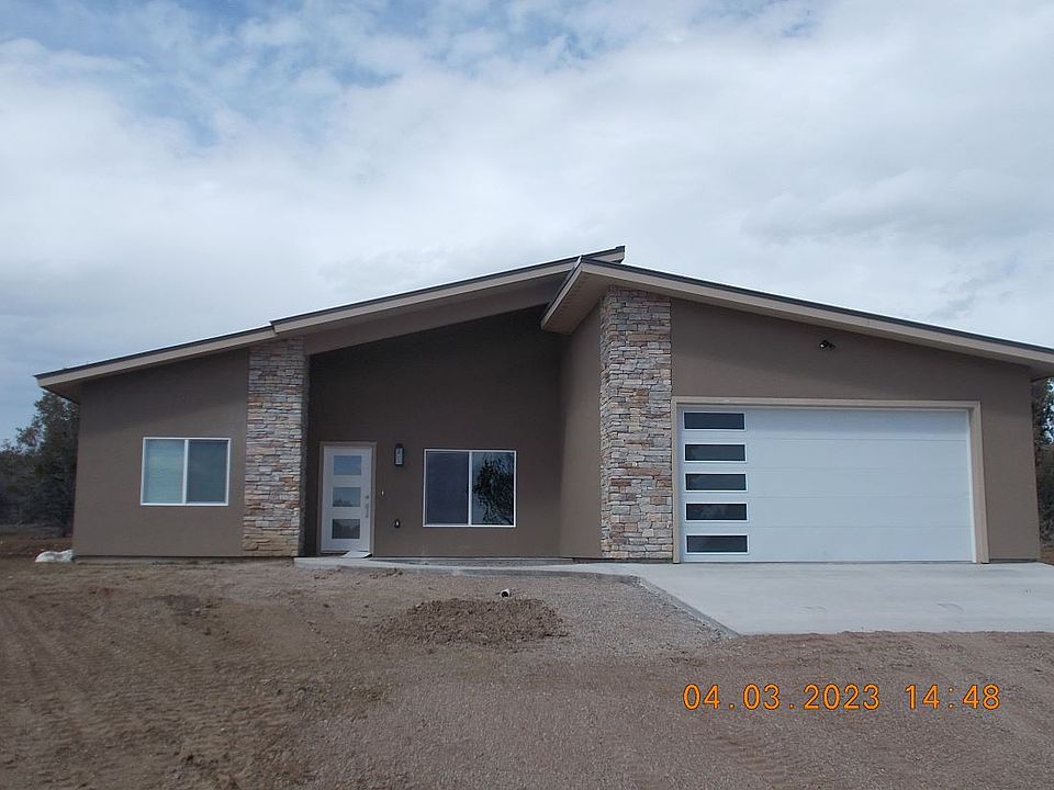 1st image of 325 Farraday Rd