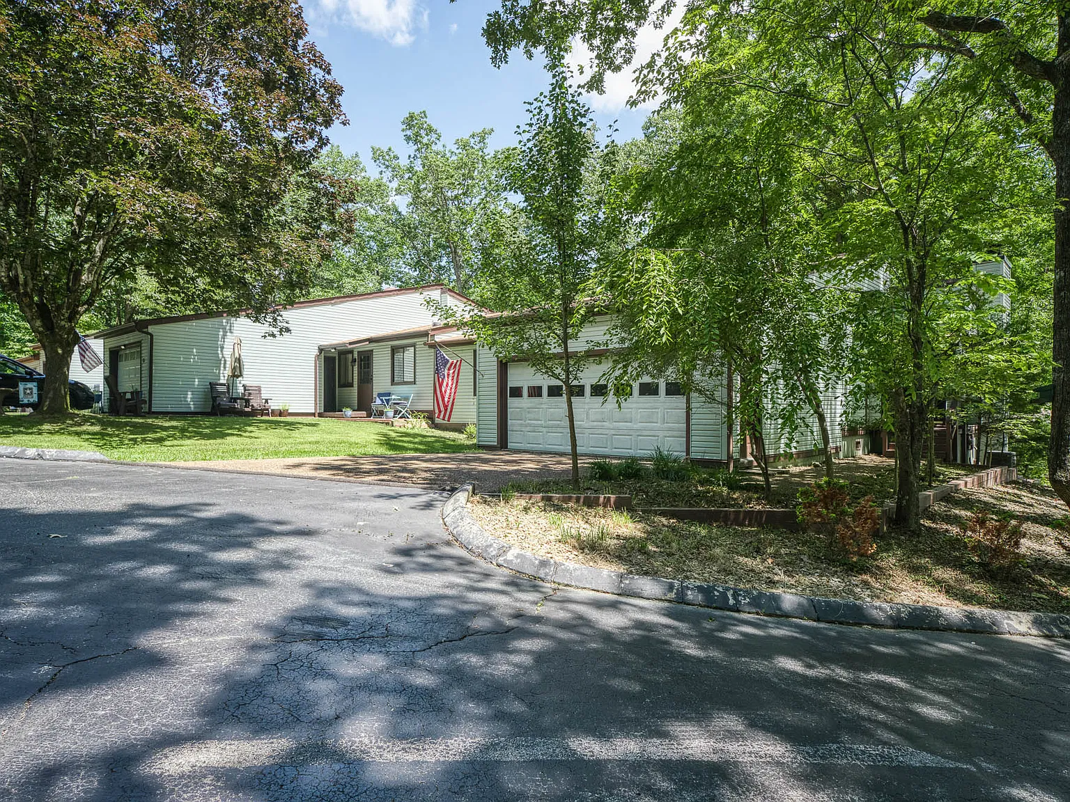 30 Woodland Terrace - . — Photo 2
