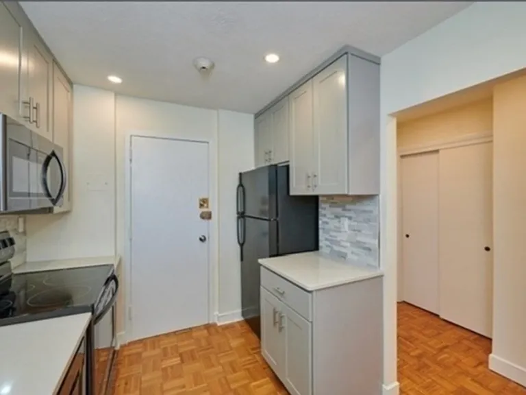 18 Pond St #23 — Photo 5