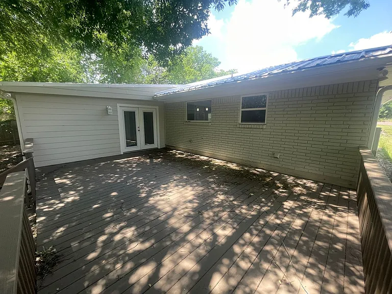 1409 N Blair St — Photo 24
