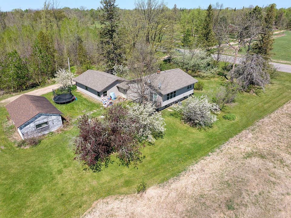 1st image of 9019 County Road 65 NE