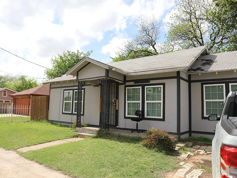 3719 Elsie Faye Heggins St — Photo 2