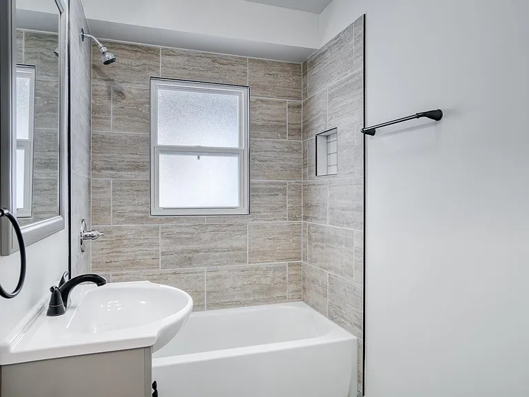 5647 Olive St — Photo 7
