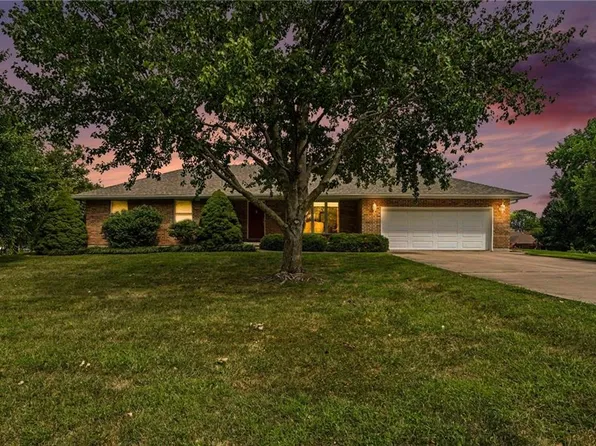 18103 Murphy Rd, Smithville, MO 64089
